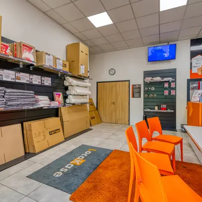 cartons demenagement taverny
